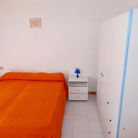 N14 Trilocale Con Terrazzo Апартаменты